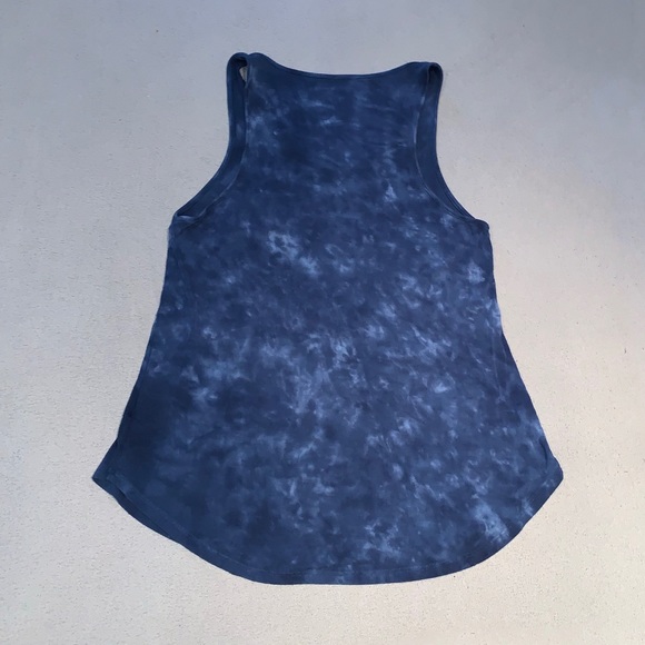 Tank top - Picture 2 of 3